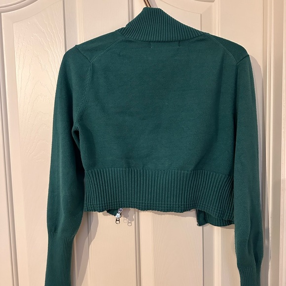 Urban Outfitters size Large zip up cropped fleece. Blue/green. - Picture 3 of 3